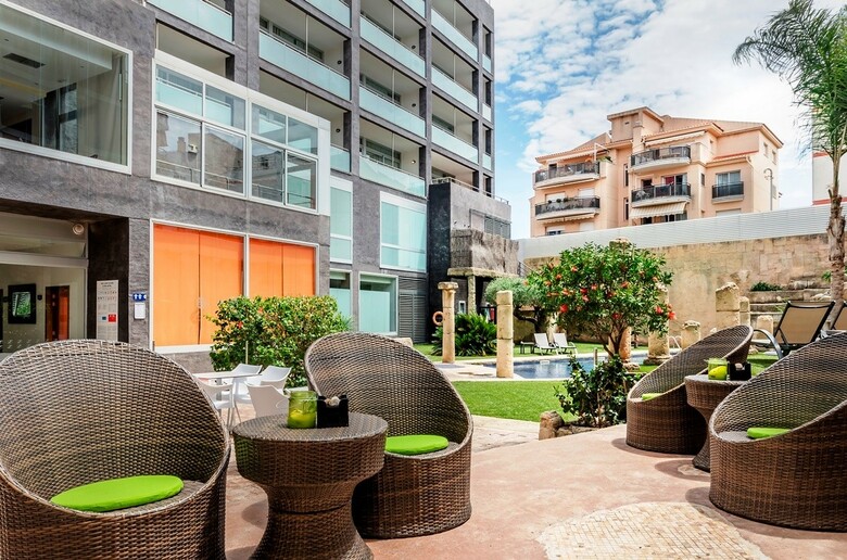 Hotel Exe Cunit Suites & Spa