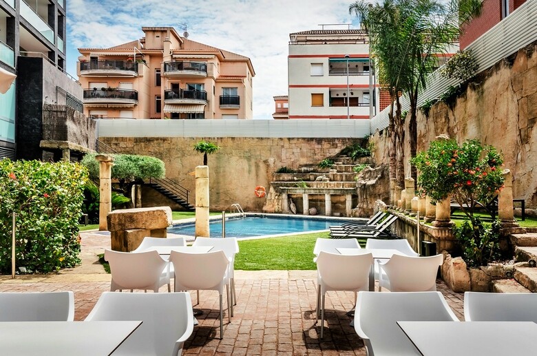 Hotel Exe Cunit Suites & Spa