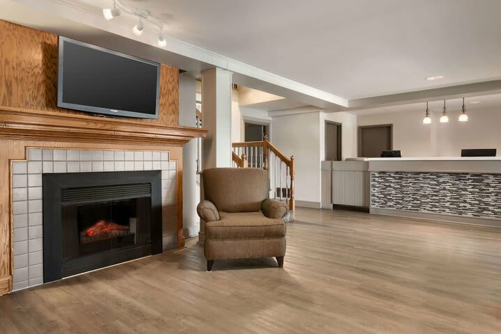 Hotel Travelodge Suites New Glasgow