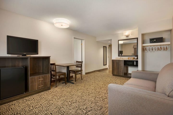 Hotel Travelodge Suites New Glasgow