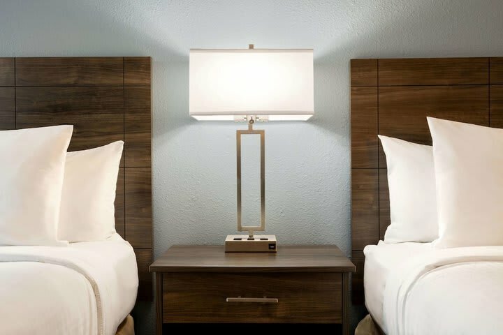 Hotel Travelodge Suites New Glasgow