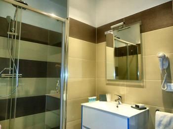 Hotel Dea Roma Inn