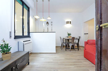 Monti Apartments - My Extra Home