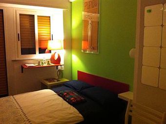 Bed & Breakfast Stay At Rome