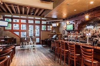 Kingston Hotel Bed & Breakfast