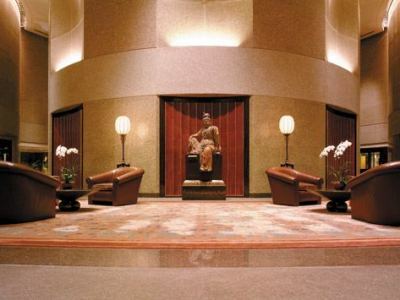 Shangri-la's Far Eastern Plaza Hotel Taipei