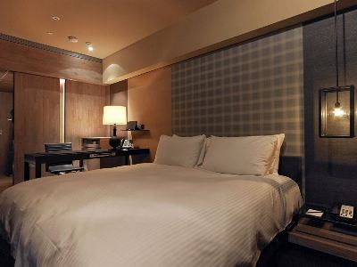 Hotel Quote (t Room)