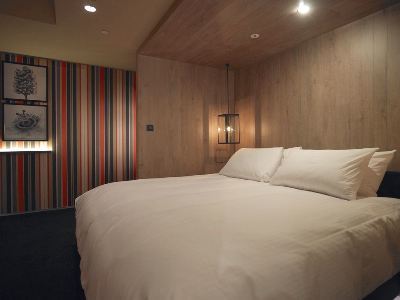 Hotel Quote (t Room)