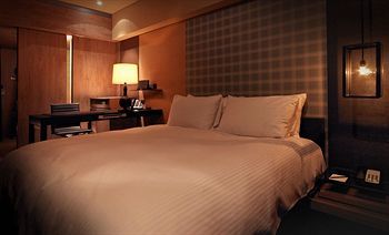 Hotel Quote (t Room)