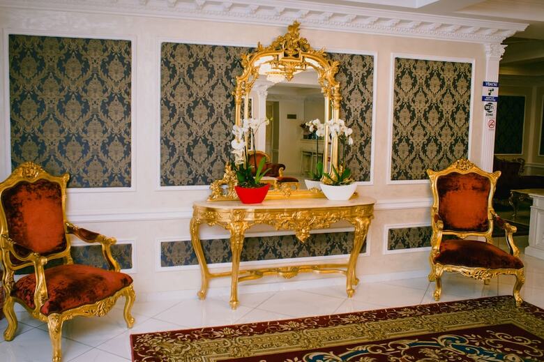Royal Olympic Hotel