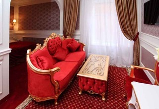 Royal Grand Hotel