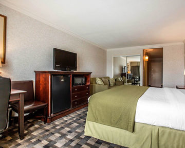 Hotel *quality Inn & Suites*duplicate