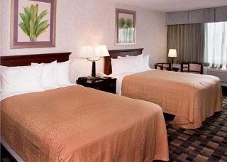 Hotel *quality Inn & Suites*duplicate