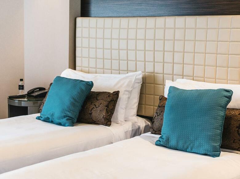 Four Seasons Hotel Sydney