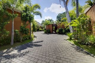 The Kunja Villa Hotel