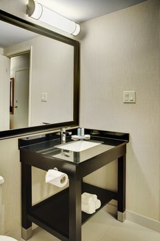 Hotel Comfort Inn West