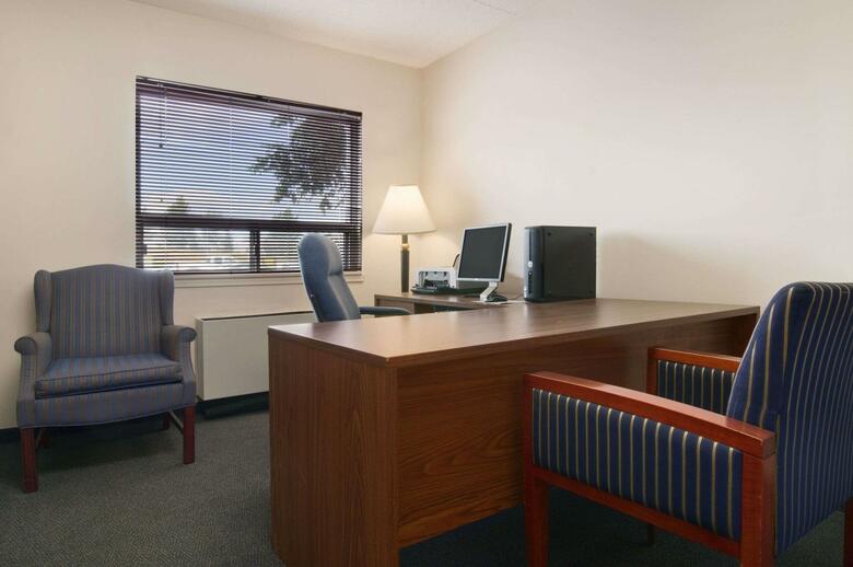 Hotel Travelodge Edmonton South