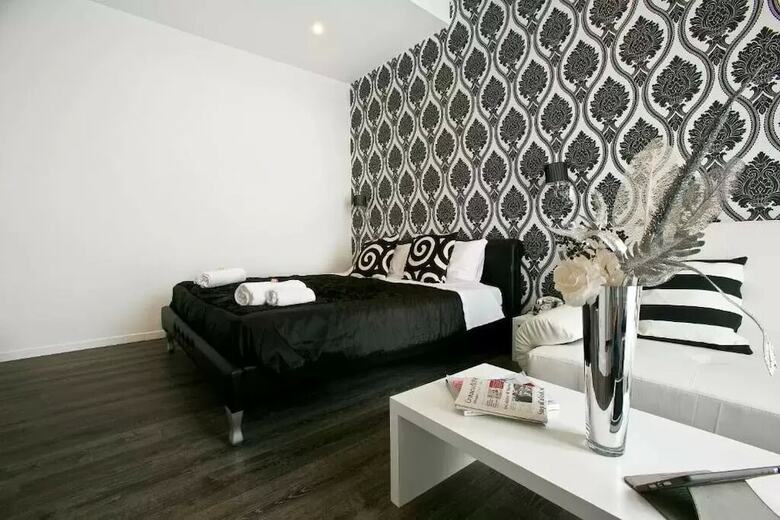 Bed & Breakfast Rome Key Luxury House