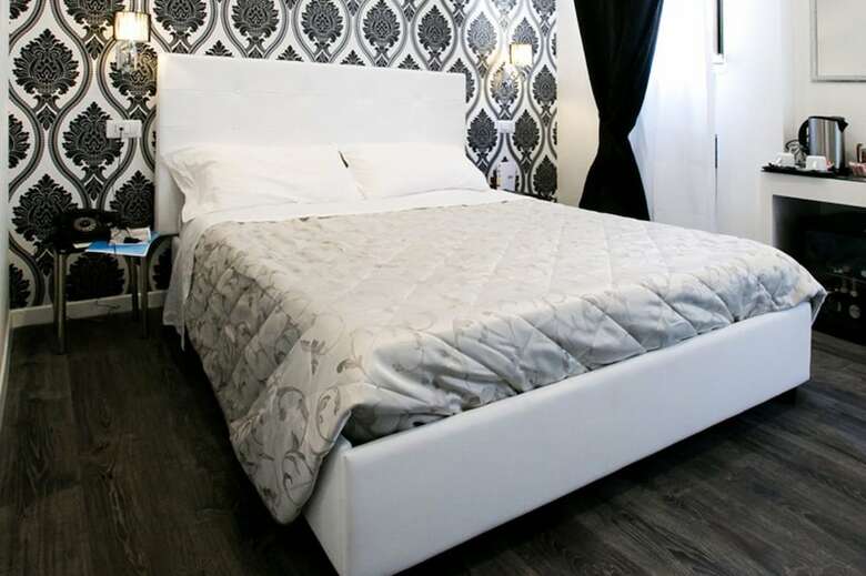 Bed & Breakfast Rome Key Luxury House