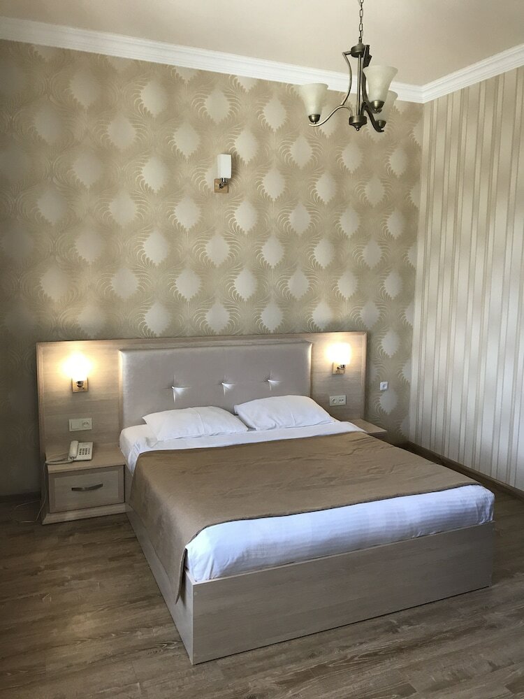 Hotel Capital