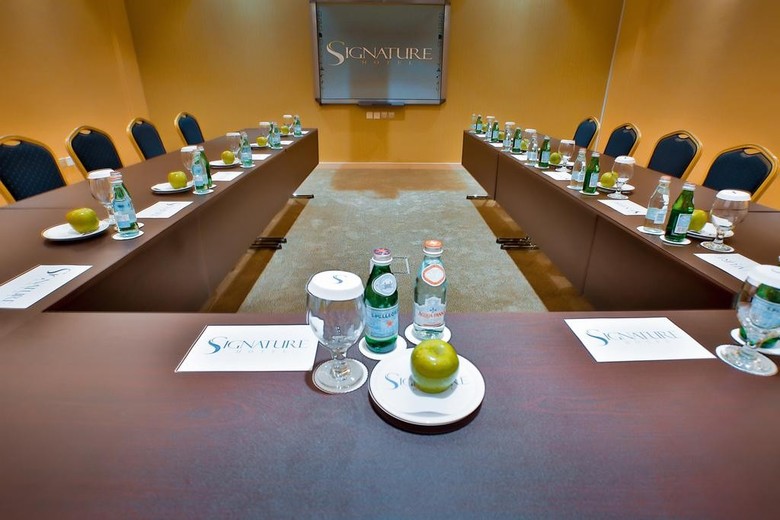 Signature Hotel Al Barsha