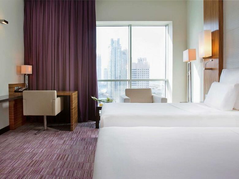 Pullman Dubai Jumeirah Lakes Towers - Hotel And Residence