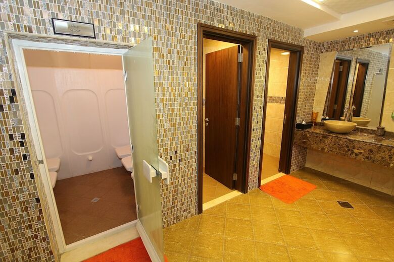 Ivory Grand Hotel Apartments