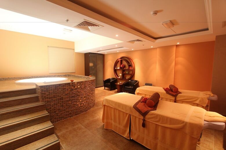 Ivory Grand Hotel Apartments