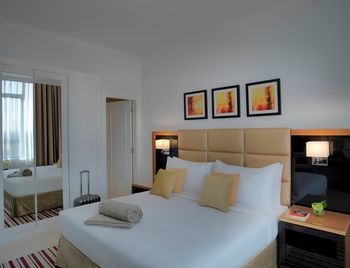 Hotel Naia Breeze