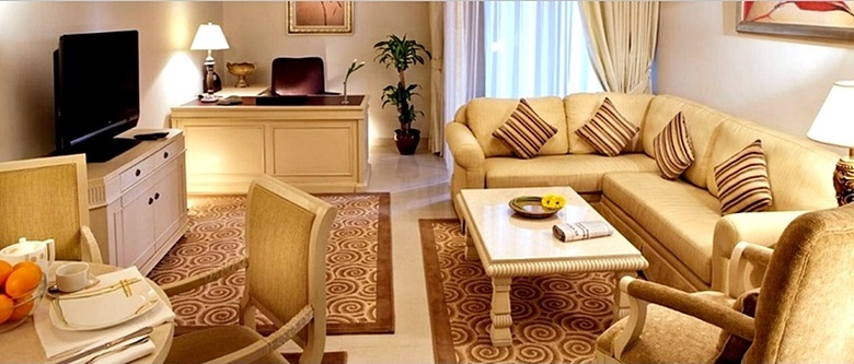 Yassat Gloria Hotel & Apartments