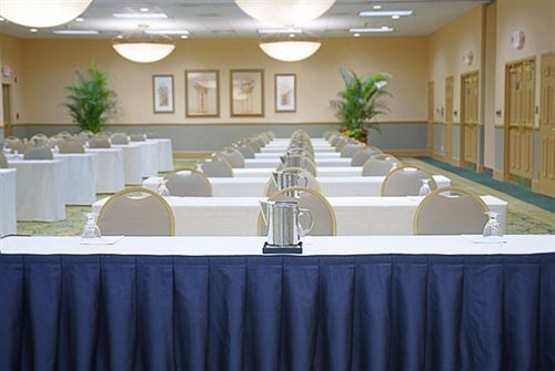 Hotel Embassy Suites Orlando-intl Dr. South Convention Center