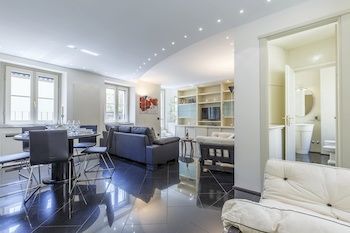 Apartamento Suitelowcost - San Babila Duomo