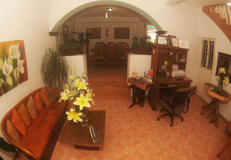 Albergue Hostal Casa Blanca