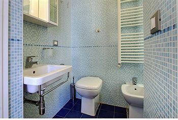 Hostal Florentia Suites