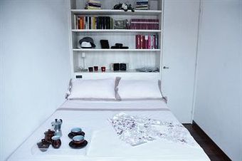 Hostal Florentia Suites