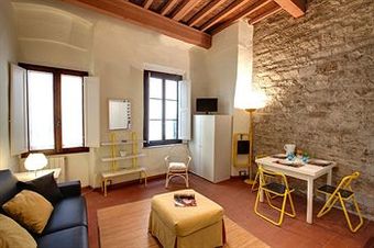 Hostal Florentia Suites