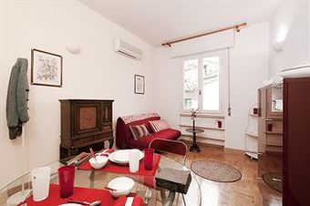 Hostal Florentia Suites