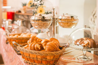 Hostal Hotel Arno Bellariva