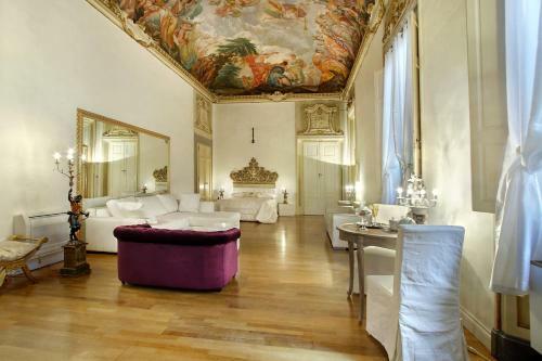 Palazzo Tolomei - Residenza D'epoca