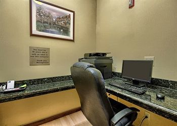 Hotel Comfort Suites