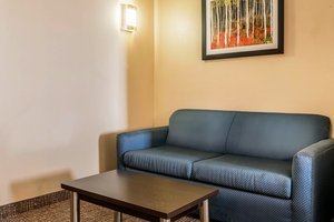 Hotel Comfort Suites