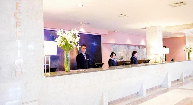 Hotel Aerostar