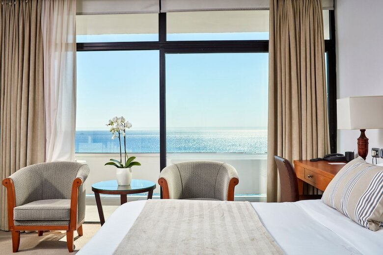 Hotel Grecian Bay