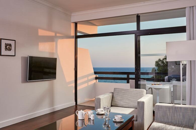 Hotel Grecian Bay