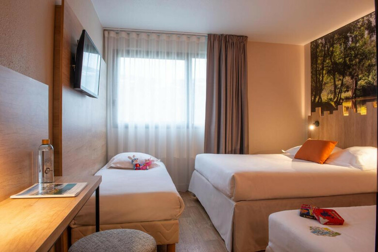 Hotel The Originals City H�tel Alt�ora Site Du Futuroscope