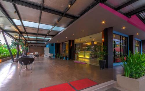 Plan B Hotel