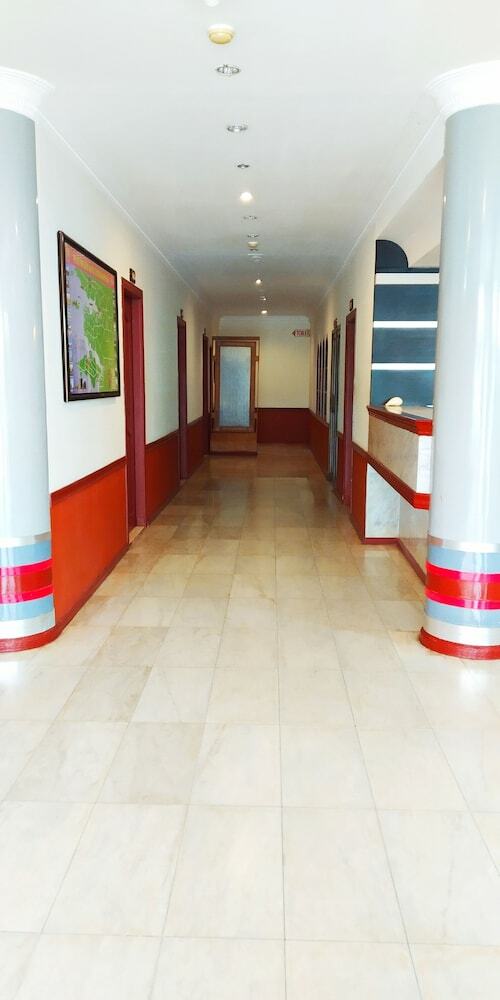 Paradise Hotel