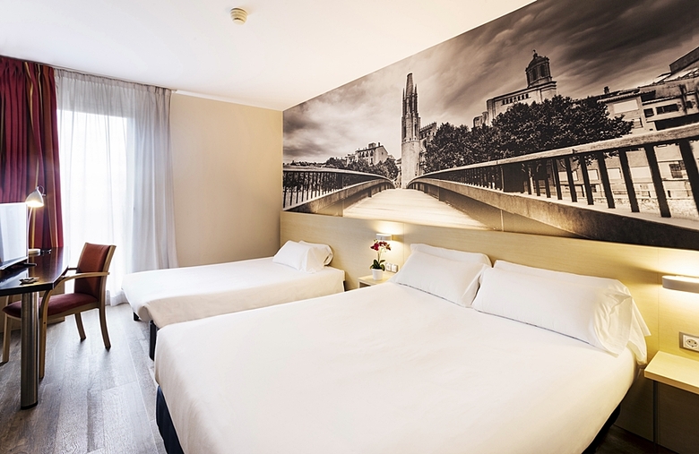 Hotel B&B Girona 3