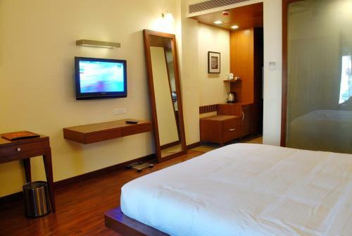 Hotel Cambay Grand Kukas