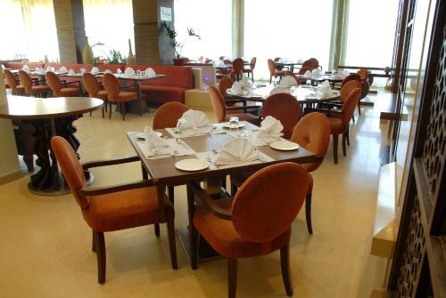 Hotel Cambay Grand Kukas